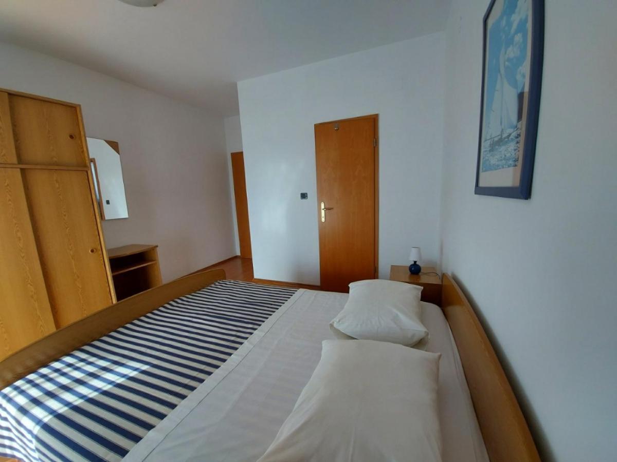 Emma Demarin Apartma